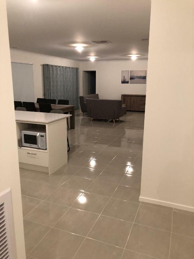 Apple House Tarneit North Apartment Екстериор снимка